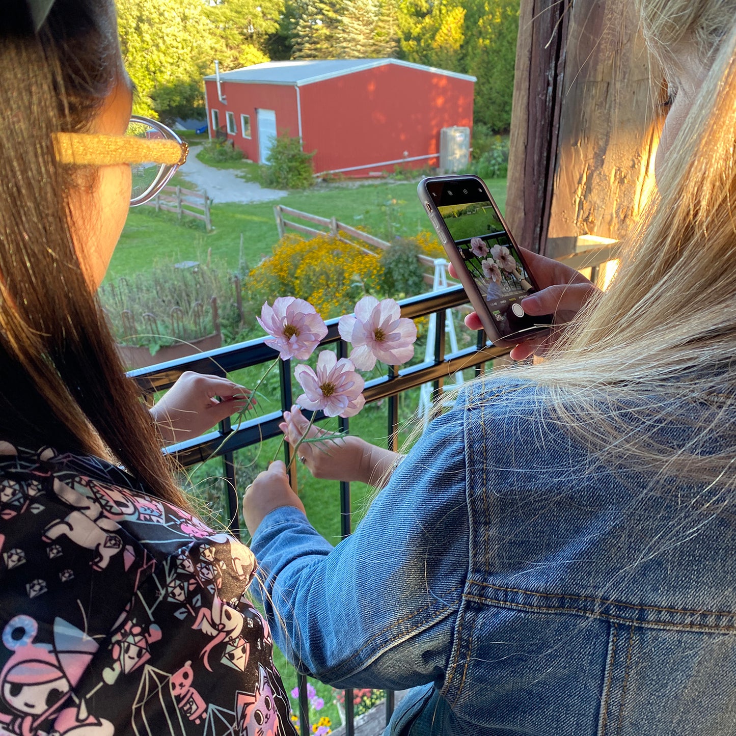 Unfold The Artistry of Paper Flowers at Country Cut Flowers