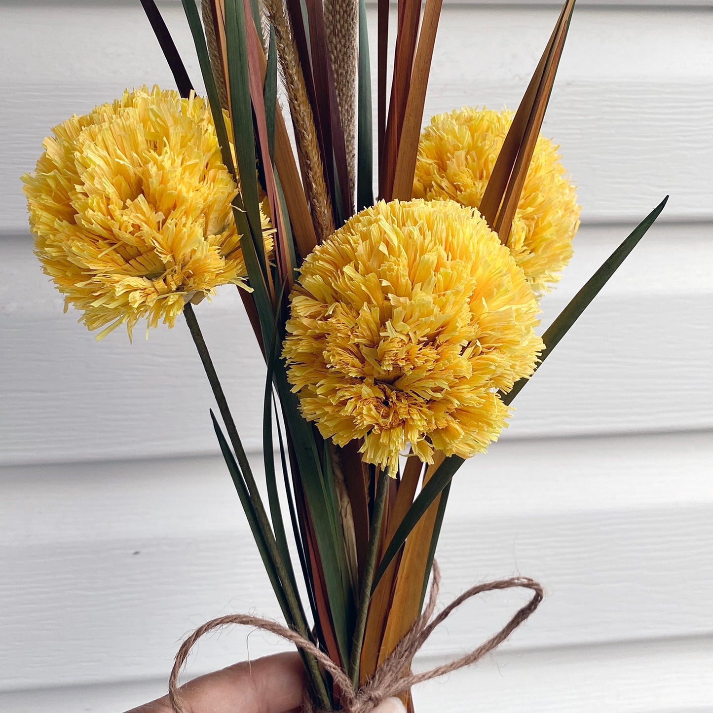 Small Billy Ball Bouquet